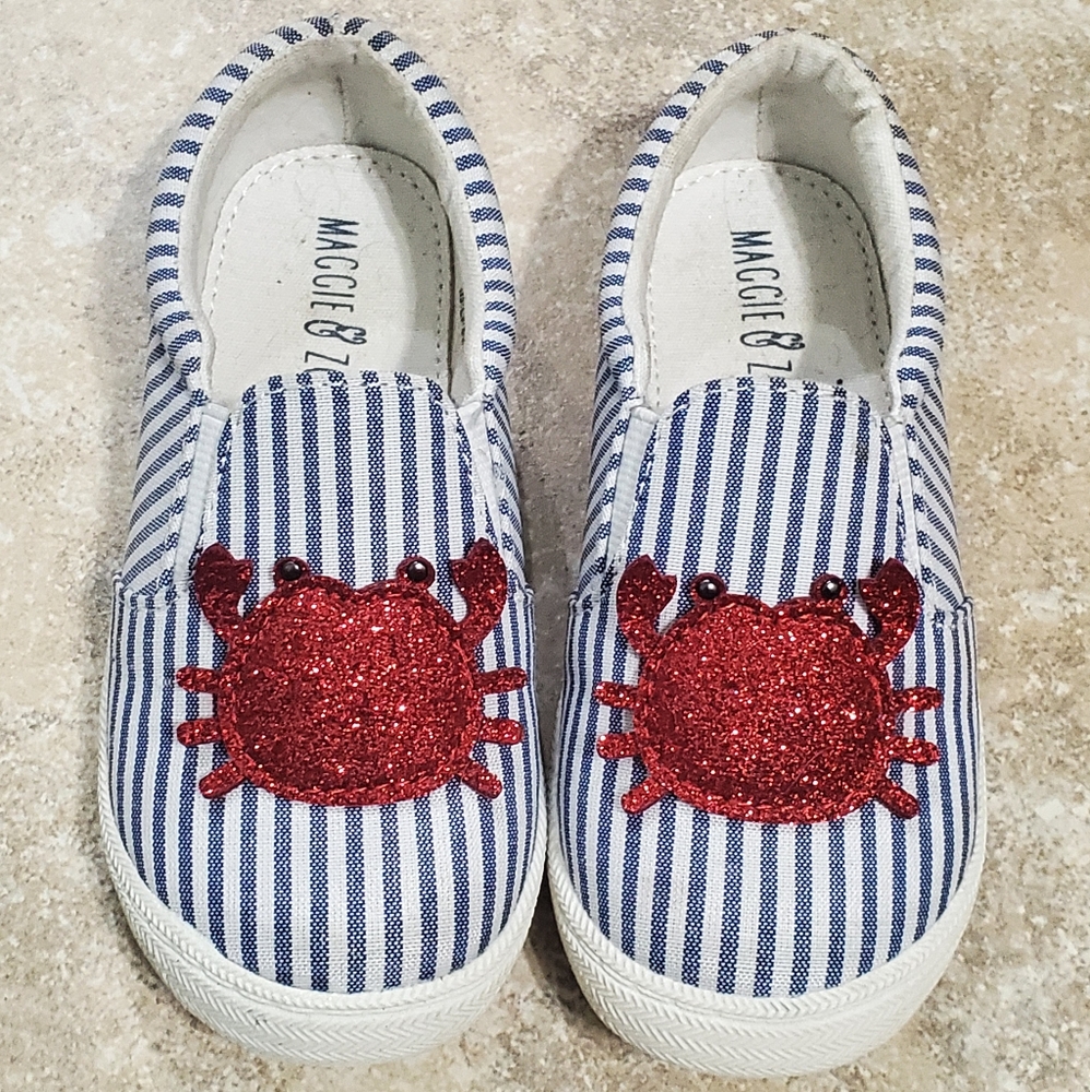 Maggie & Zoe Crab Slip Ons
